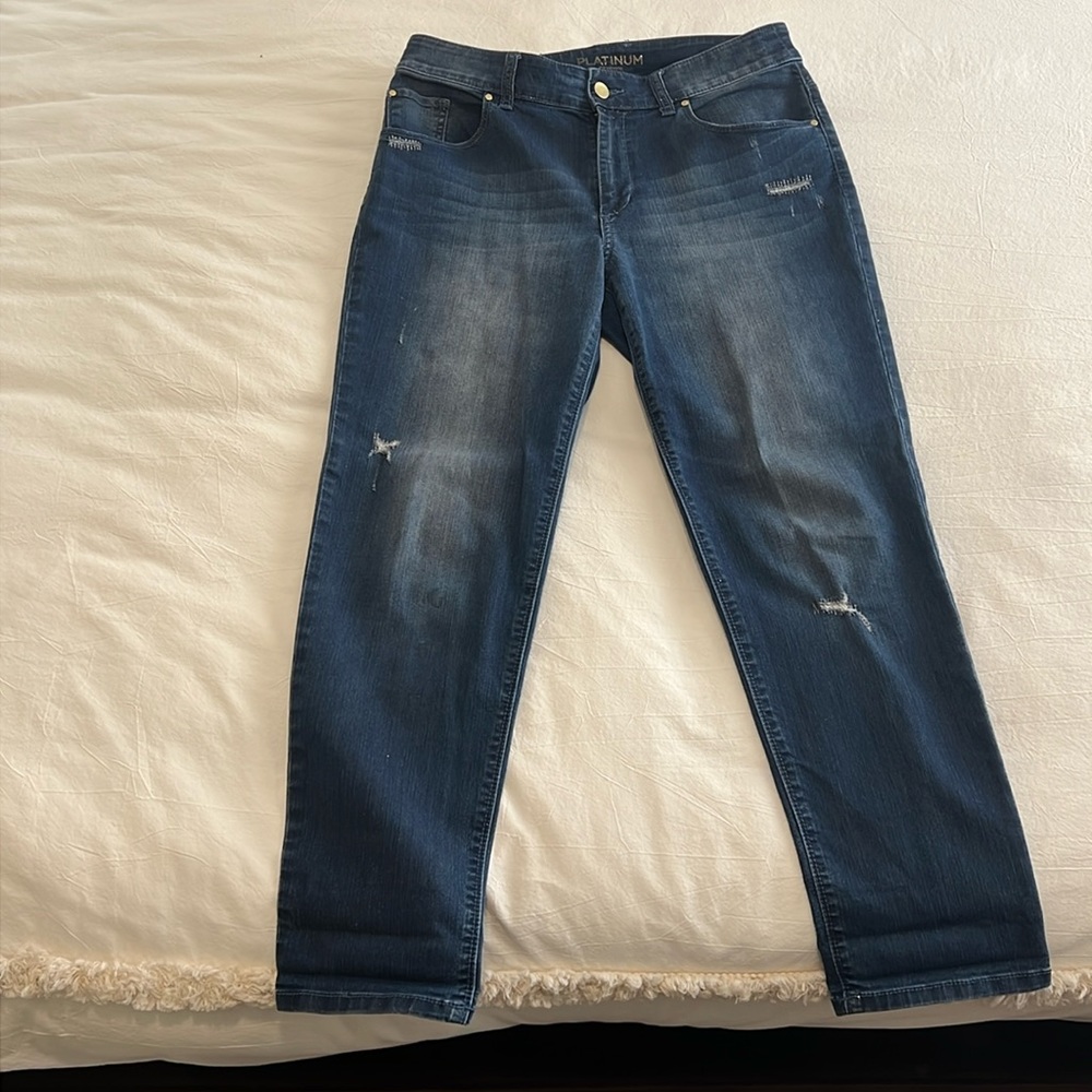 Chicos Platinum distressed boyfriend jeans in size 1. Front & Back pockets.